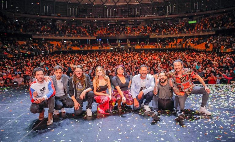 Con un Movistar Arena repleto, 