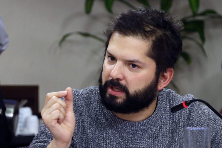 La panelista de Canal 13 que tiene un rol clave en el círculo íntimo de Gabriel Boric