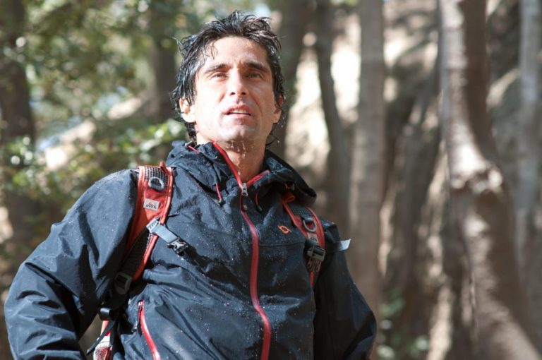 Le caen encima a Claudio Iturra por entregar información derechamente errónea