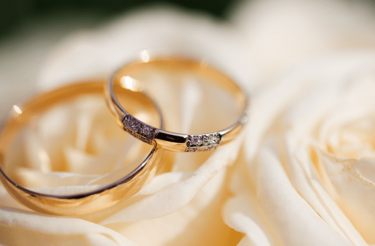 Recordada actriz de teleseries anuncia matrimonio con su novio modelo