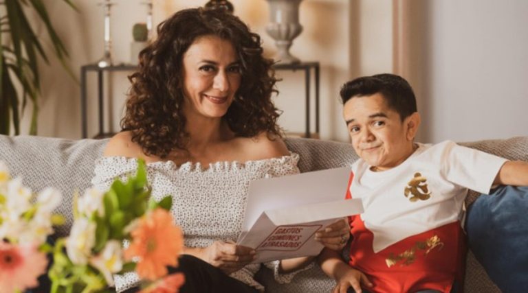 Paola y Miguelito - Mega