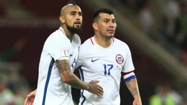 Nakasone- Arturo Vidal Gary medel