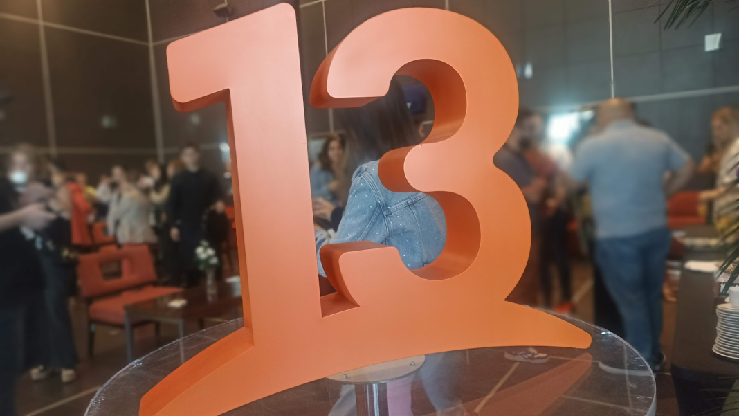 El triunfal estreno de comediante como conductora en Canal 13 Canal 13
