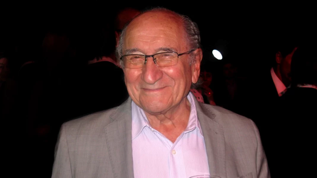Emblemático actor de la «época dorada» de TVN fallece a los 93 años Luis Alarcón