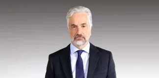 Secretos de familia (Canal 13) Francisco Reyes