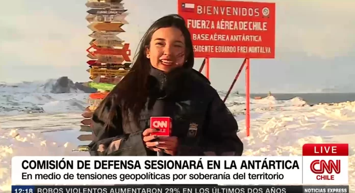CNN Chile - Francisca Cárdenas