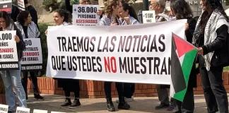 TVN y Canal 13 - protesta