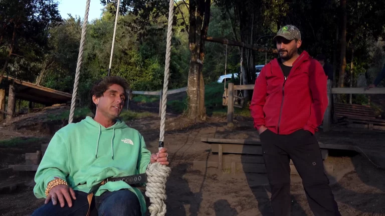 Claudio Iturra - La ruta de la Patagonia Canal 13