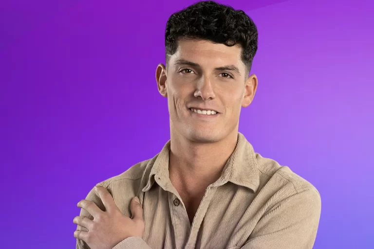 Íñigo López posa sus ojos sobre una compañera: "Me dejó loco"