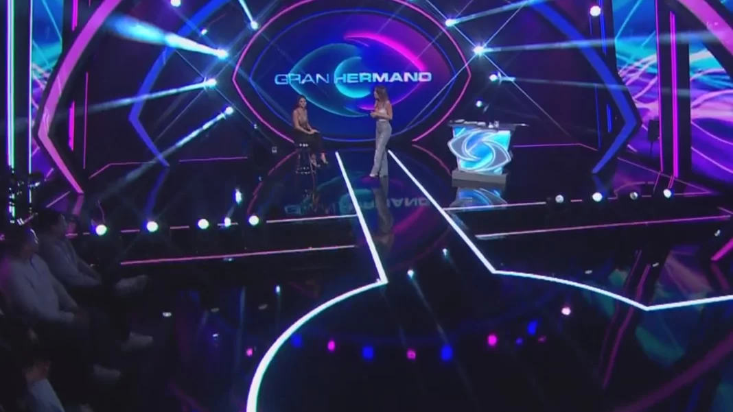 ¡Tensión máxima! Defensor de Gran Hermano llama «dinosaurio» a uno de sus críticos