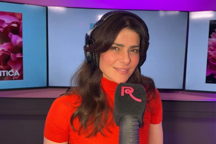 Tonka Tomicic en Radio Romántica