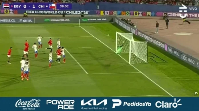 Captura del partido entre la Selección de Egipto y La Roja transmitido por Chilevisión