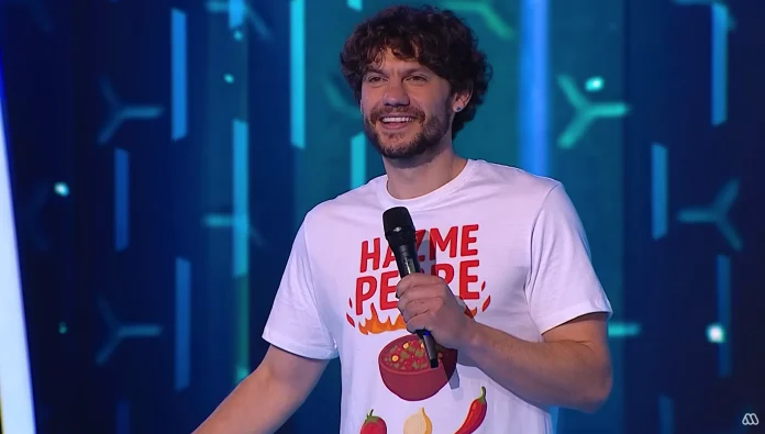 Gringo Mode On Gringo Mode On presentándose en el programa de Mega, Coliseo