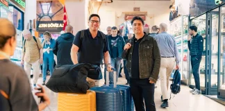 Imagen promocional de Socios por el Mundo en Canal 13