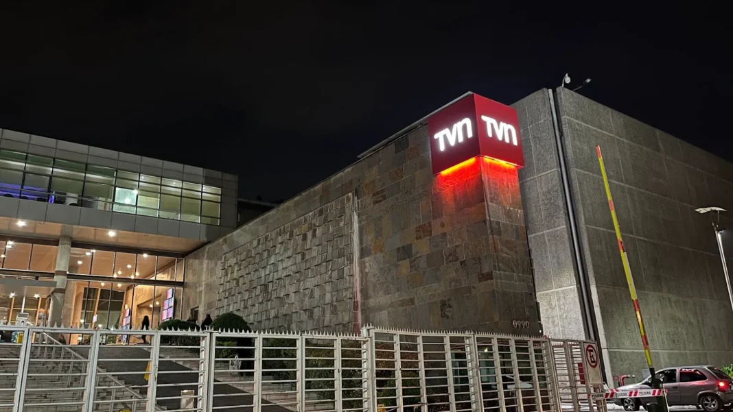 TVN pone a la venta parte de su icónico edificio en Santiago para saldar deudas
