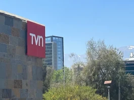 Crisis institucional en TVN al límite por gestión de Francisco Vidal y Hacienda