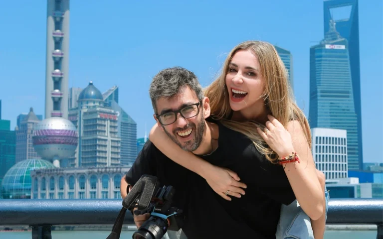 "Viajando Ando" en Mega