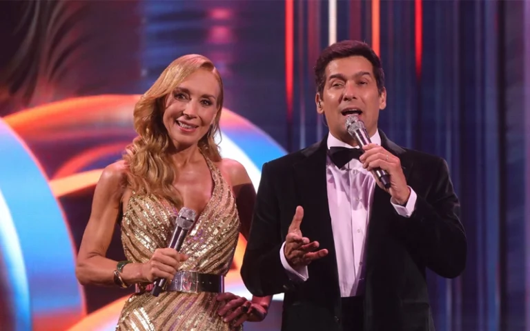 Festival de Viña Mega Karen Doggenweiler y Rafael Araneda