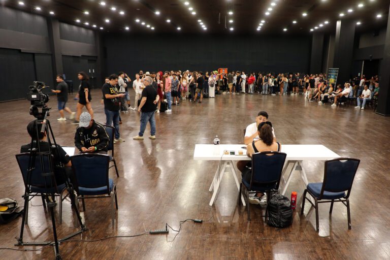 Casting de Vecinos al límite Parque Araucano masivo Canal 13