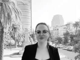 Leslie Ayala llega a Mega