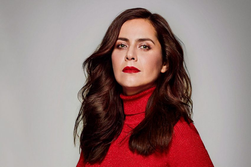 Imagen destacada: Dictamen de Contraloría complica a la comediante Natalia Valdebenito
