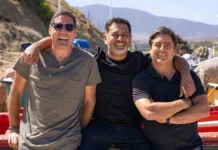 Vuelve Socios por Chile: El divertido recorrido de Pancho Saavedra por pueblos con insólitos nombres Pancho Saavedra, Jorge Zabaleta y Pedro Ruminot en la segunda temporada de Socios por Chile