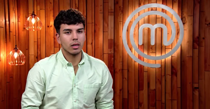 Martín Sepúlveda en la cocina de MasterChef Chile tras su eliminación en TVN