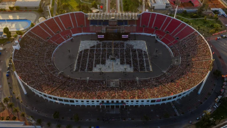 BTS: la duda por las pantallas del Estadio Nacional