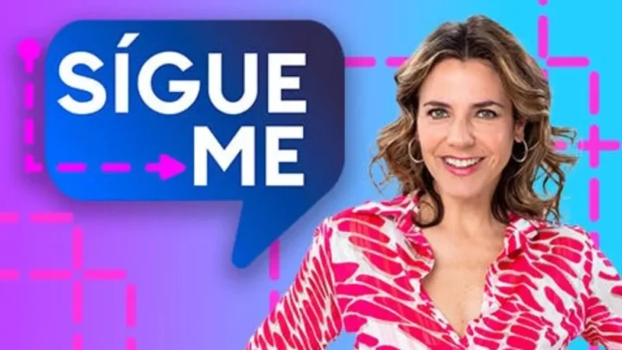 Panel de Sígueme en el set de TV+, programa de farándula que sale del aire
